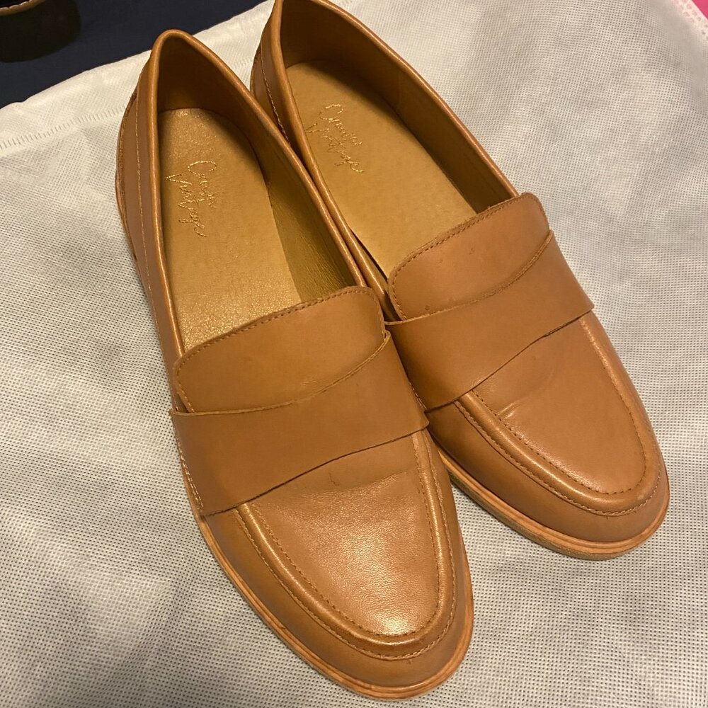 Crown Vintage Lornita leather loafer
